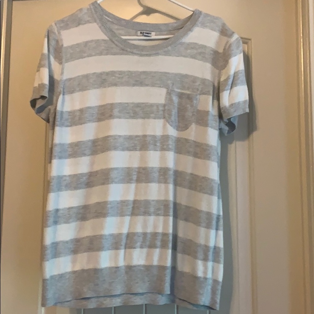 Old Navy Short Sleeved Lightweight Sweater